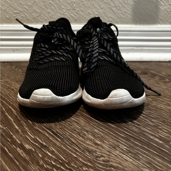 Adidas size 6 womens - Picture 2 of 6